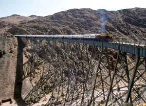 Tren a las Nubes en el viaducto La Polvorilla