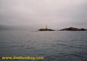 Faro en el canal de Beagle